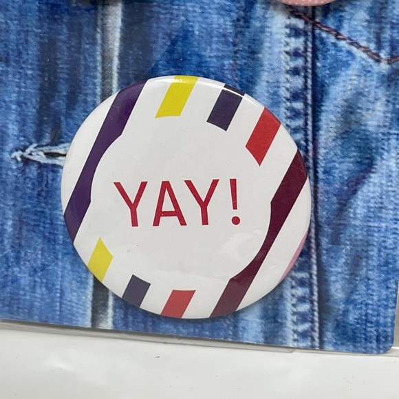 Fun Message Pins Happy Music Yay! New Deluxe Set - Picture 3 of 4